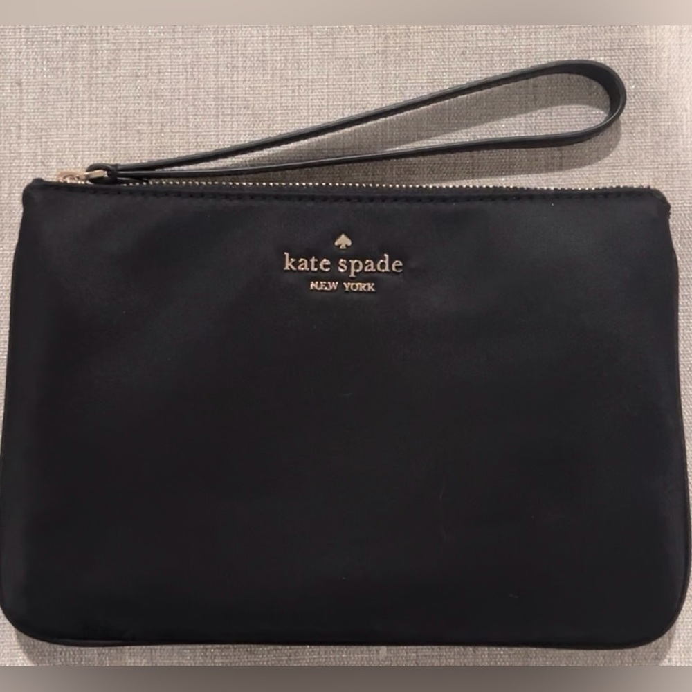 Kate Spade Chelsea Medium Black Wristlet